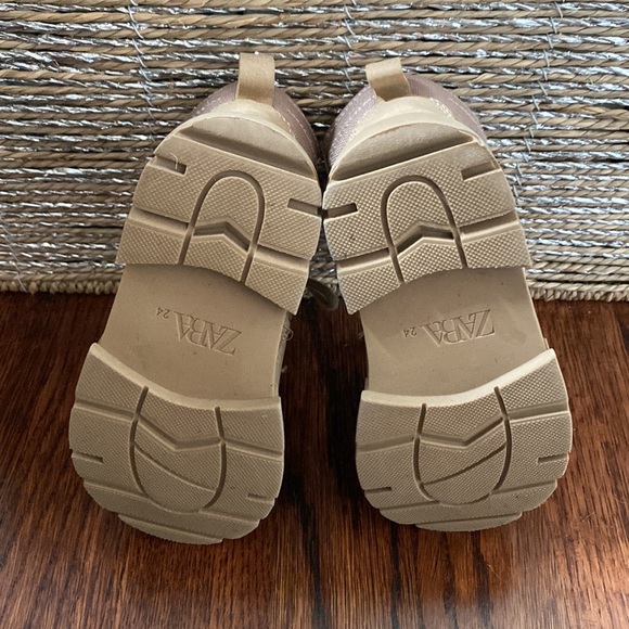 Zara toddler boots, tan, size 24 (US size 7.5) - Picture 5 of 5